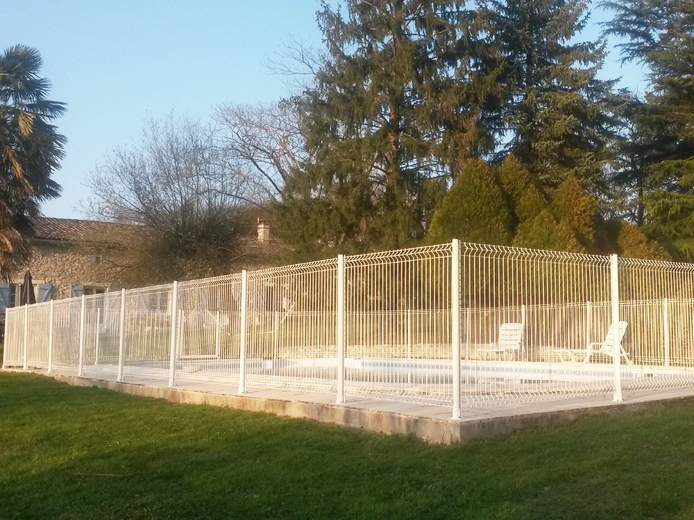 grillage rigide blanc